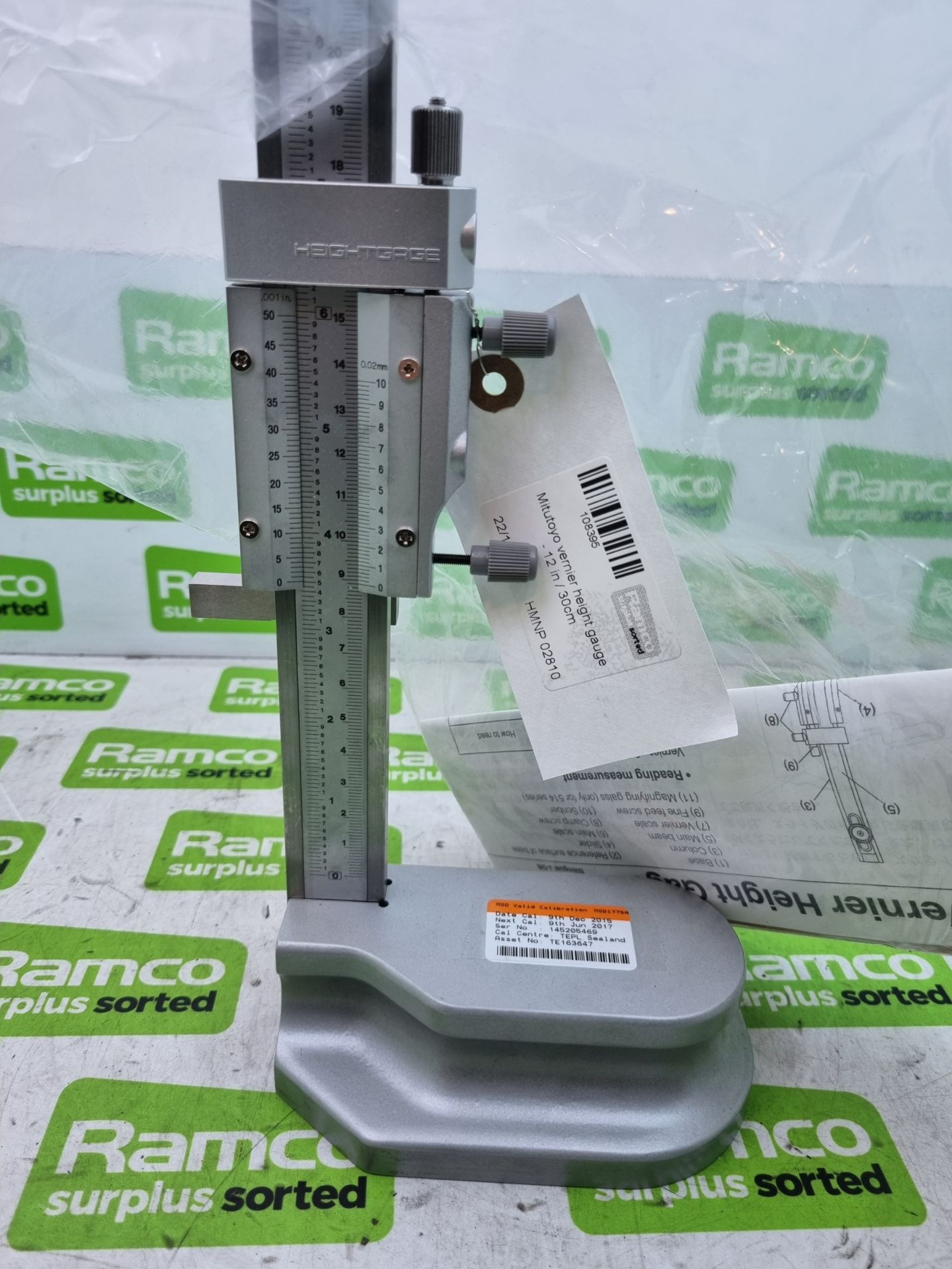 Mitutoyo vernier height gauge - 12 in / 30cm - Image 2 of 4