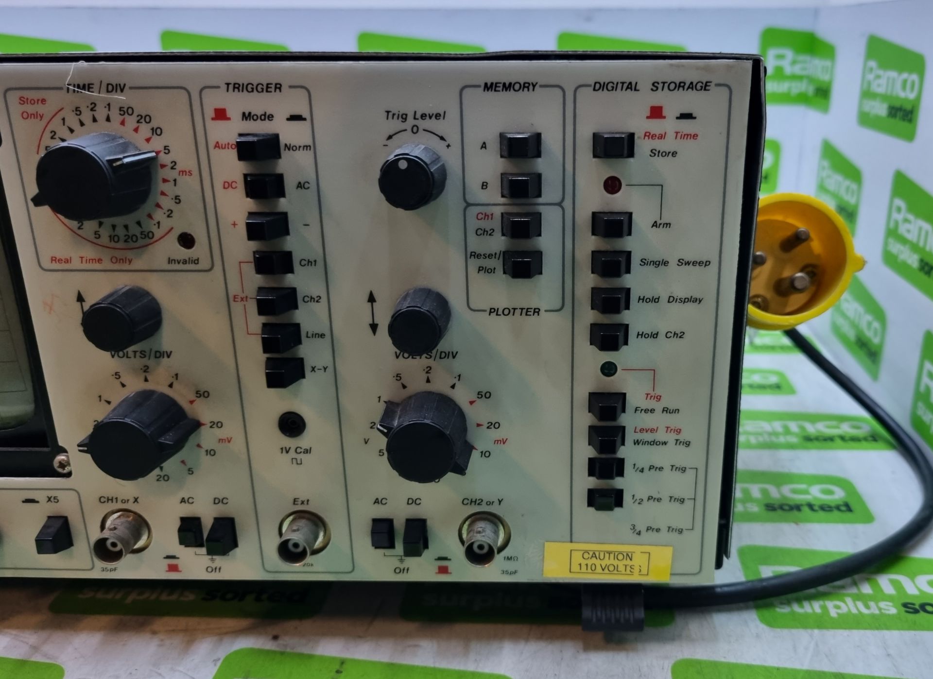 Farnell DTS 12T digital storage oscilloscope - Image 3 of 5