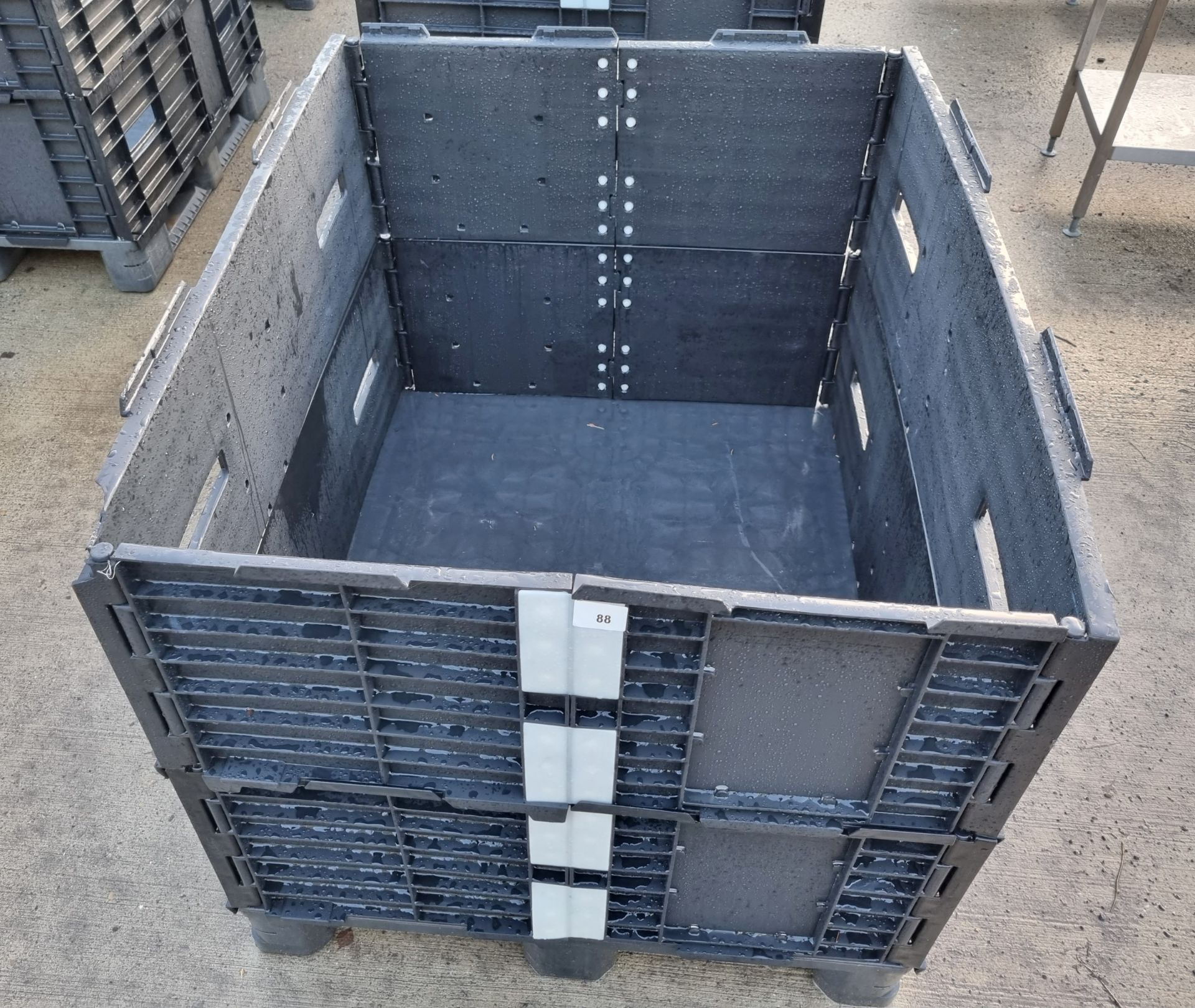 Plastic pallet with plastic collar - UK standard size: 120x100cm - Image 3 of 3