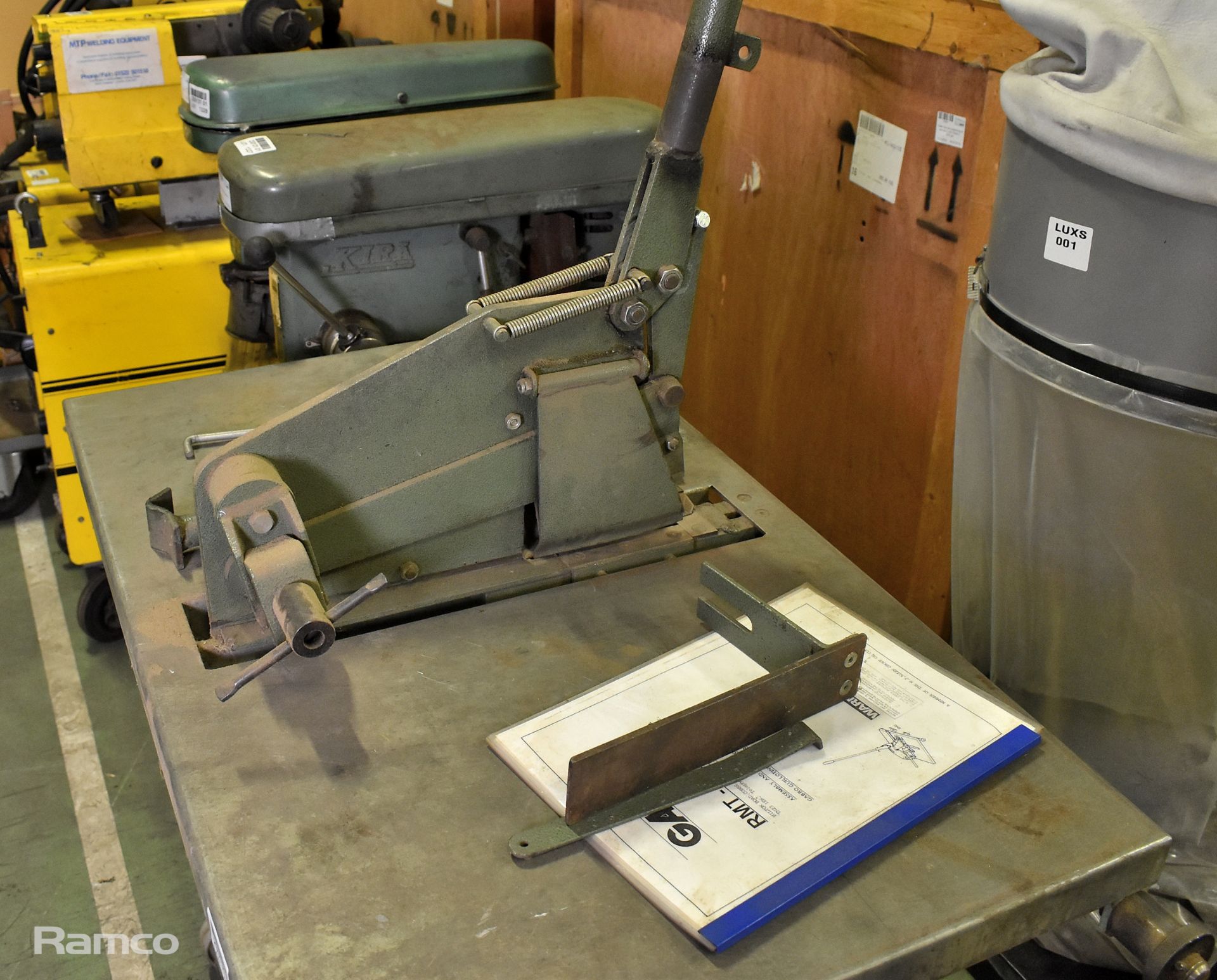 Gabro 3M2 guillotine/notcher - Image 2 of 6