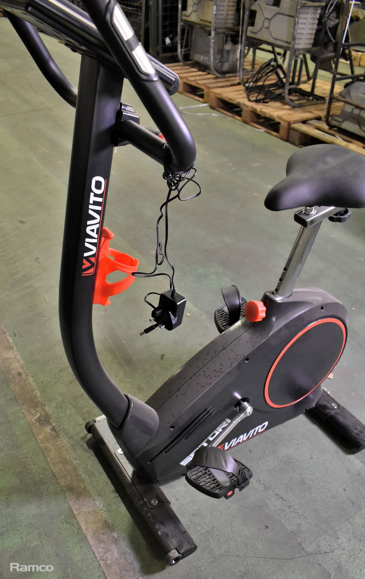 Viavito Satori Upright bike - L90 x W47 x H140cm - Image 6 of 6