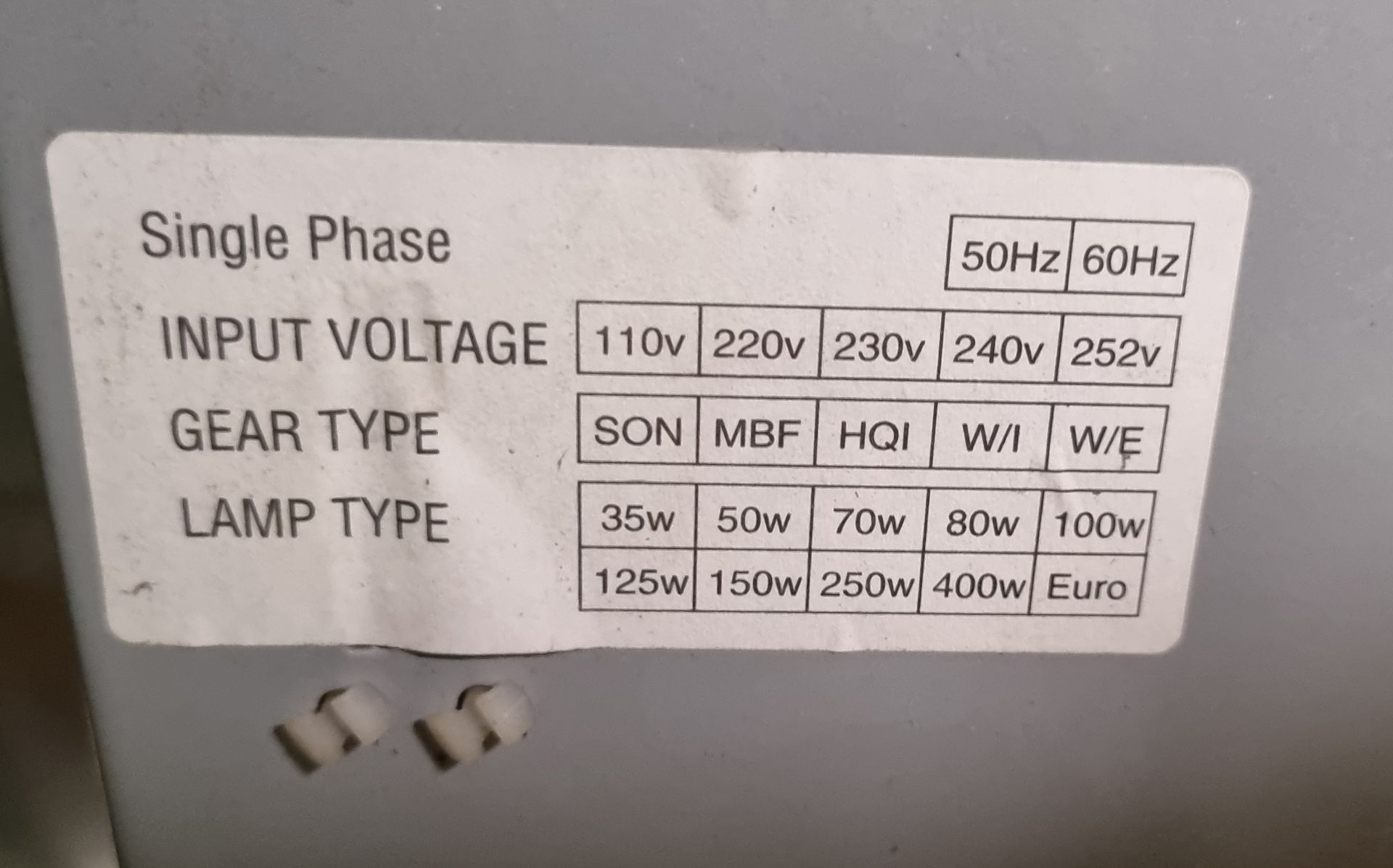 3x Hilclare single phase lights - Image 4 of 5