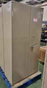 Lockable filing cupboard (key included) - 92x50x183cm