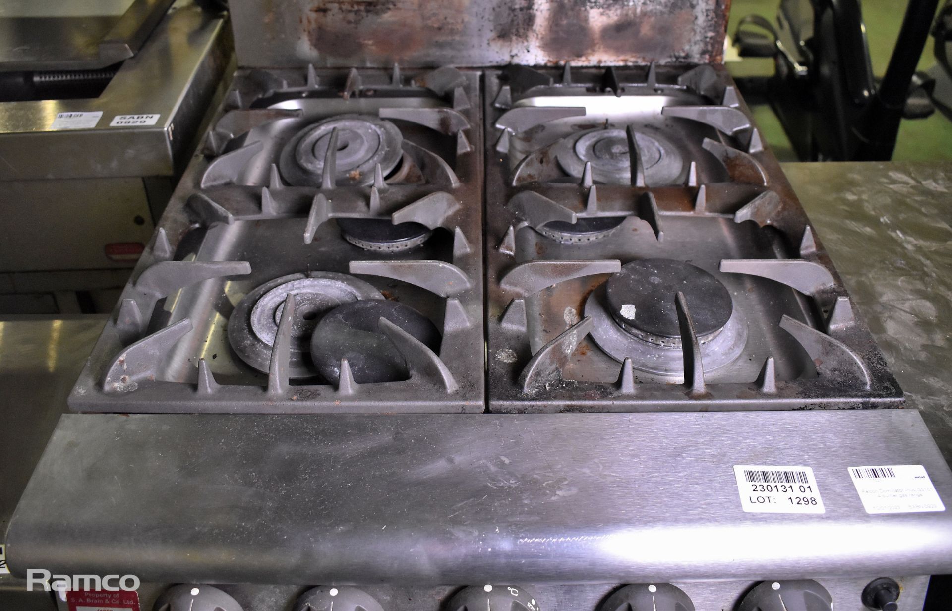 Falcon Dominator Plus G3161 4 burner gas range - Image 3 of 6