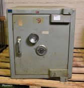 Heavy duty combination safe ( missing dial ) - L57xW68xH64cm