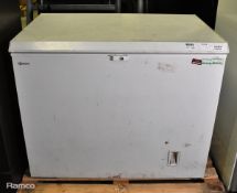 Gram commercial chest freezer