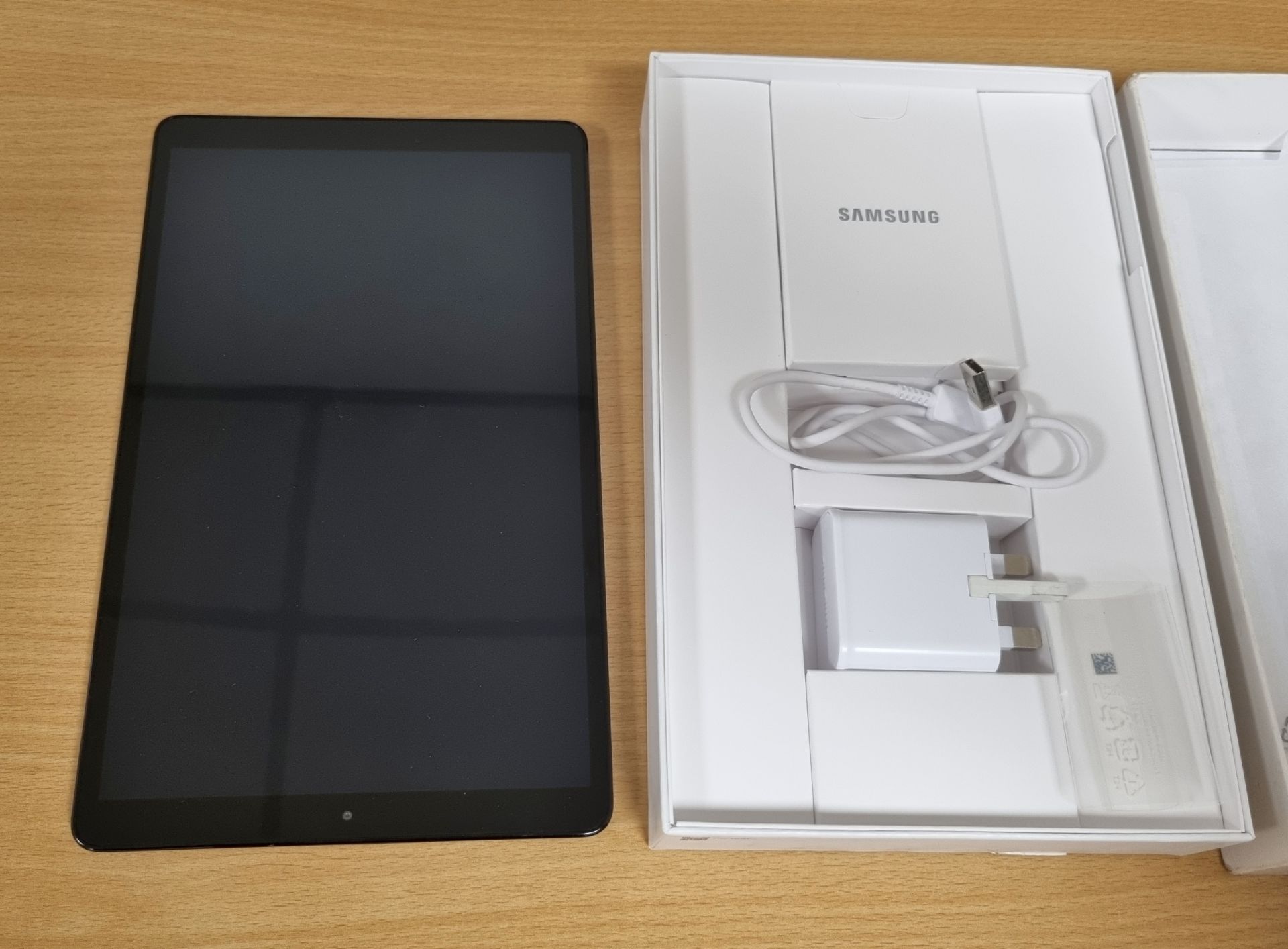 Samsung Galaxy Tab A SM-T510, 10.1 inch Tablet, Wifi, 32GB, 2GB RAM, 8MP AF + 5MP, Black - Image 2 of 8