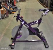 Instyle V900 AeroBike spin cycle with belt direct drive transmission