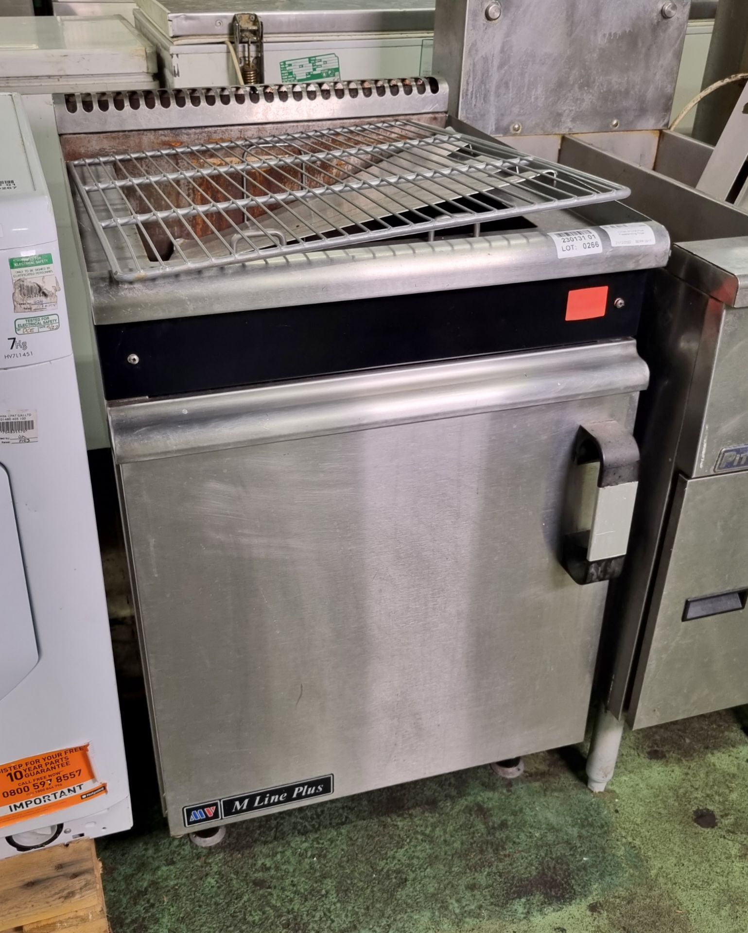 Vulcan M Line Plus Freestanding Fryer - Image 3 of 5