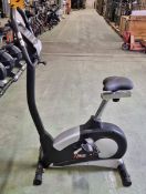 DKN AM EB Upright bike - L90 x W50 x H142cm