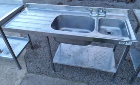 Stainless steel dual sink unit with bottom shelf and upstand - dimensions: 150x60x95cm
