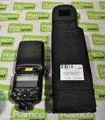 Nikon Speedlight SB-900 flash unit with case