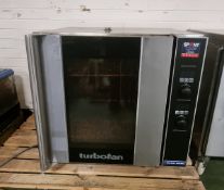 Blue Seal E32D4 Turbofan stainless steel electric convection oven