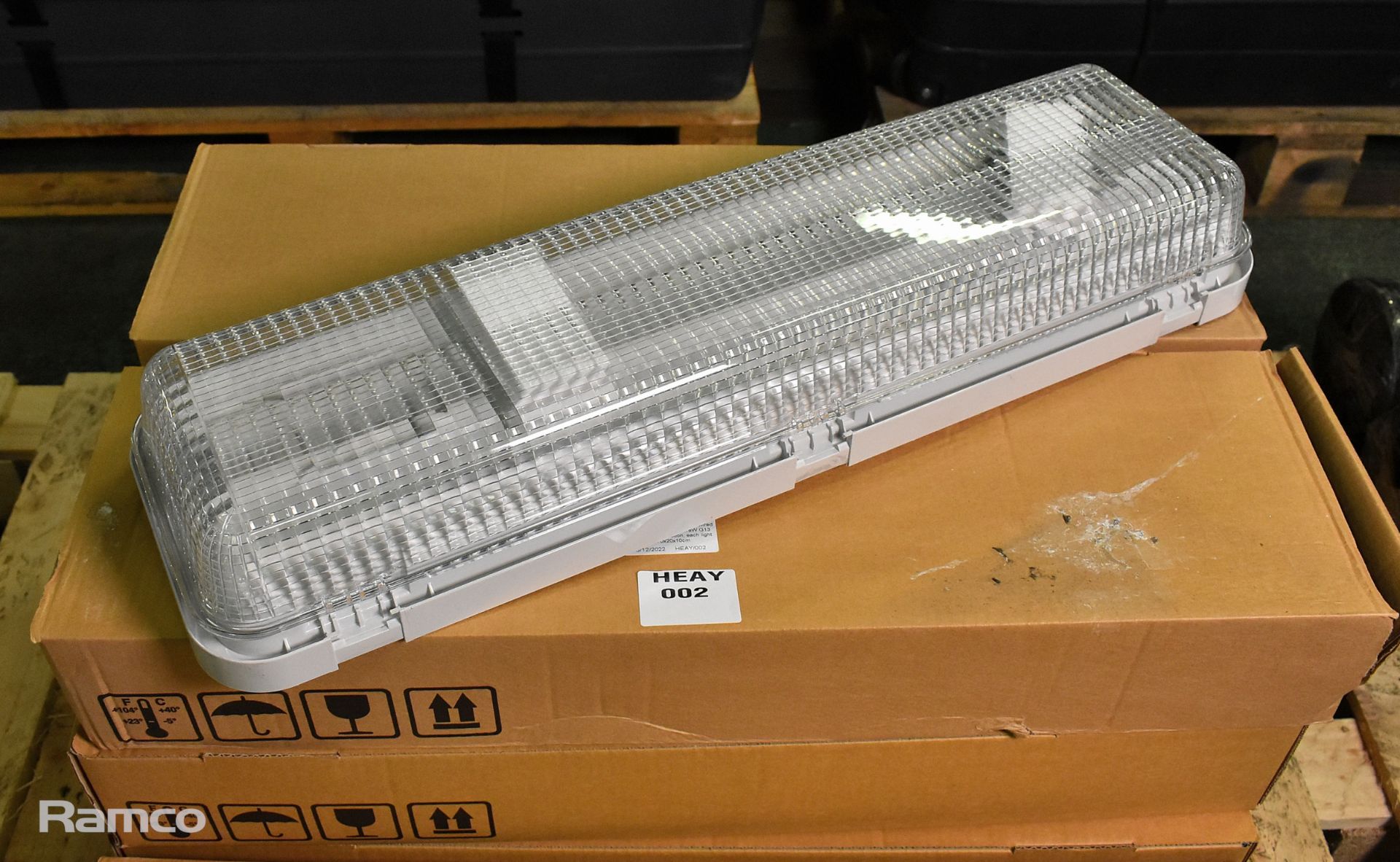 12x Gewiss GW 80 104 unwired lighting assembly, 2x18W G13 max, IP55 protection - Image 2 of 3
