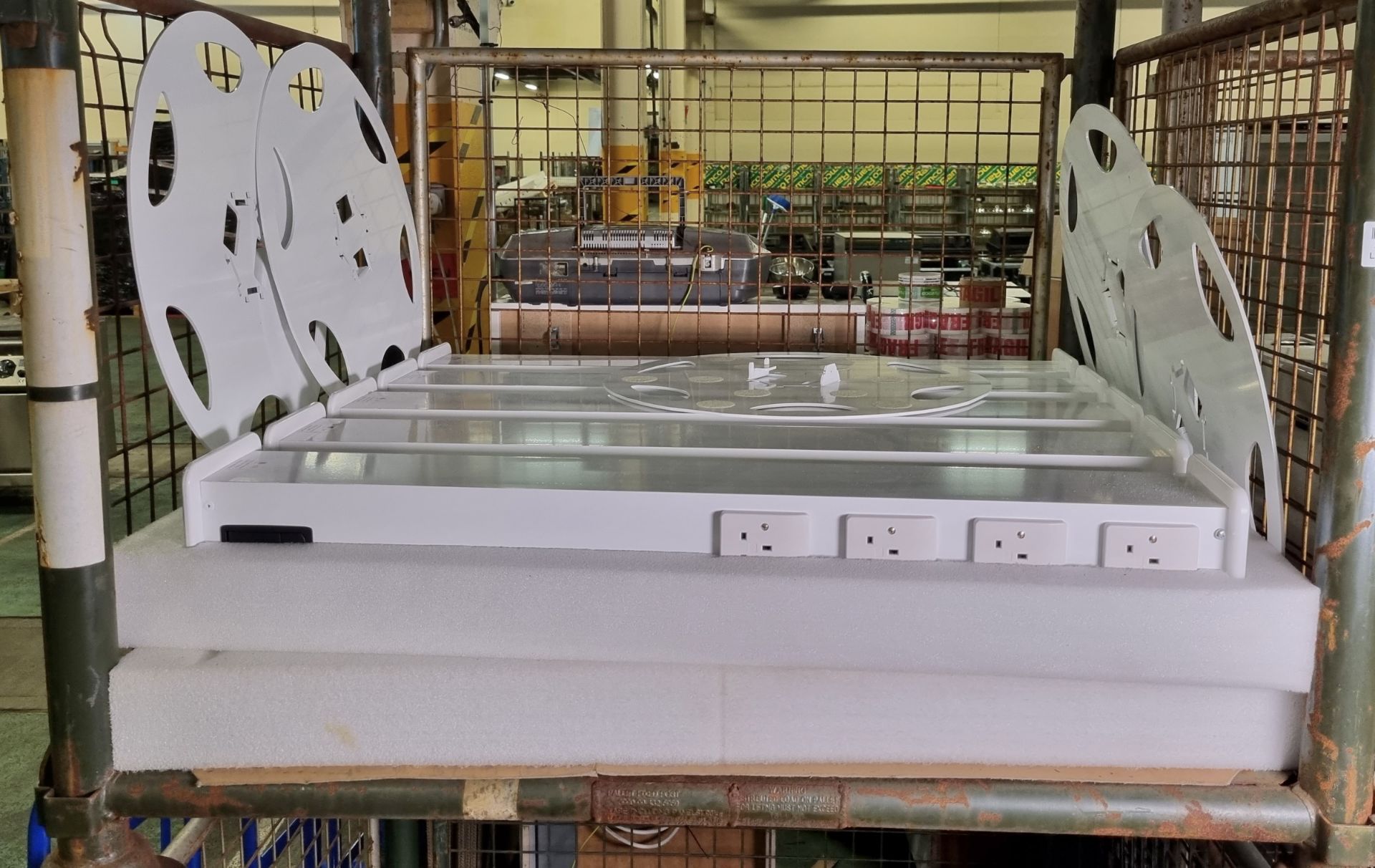 5x Power post Base 8 Plug Sockets with Surge Protector 240V