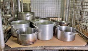 Catering items including cooking pots
