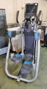 Precor 885 AMT Cross trainer - L150 x W80 x H186cm