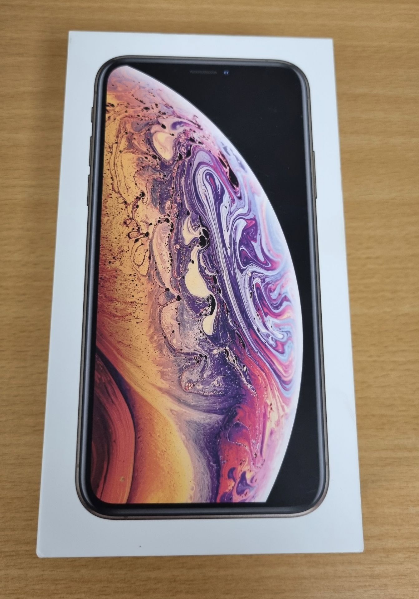 Apple iPhone XS (boxed) – Gold – 64GB – MT9G2B/A – Serial number G0NZG4AEKPG3