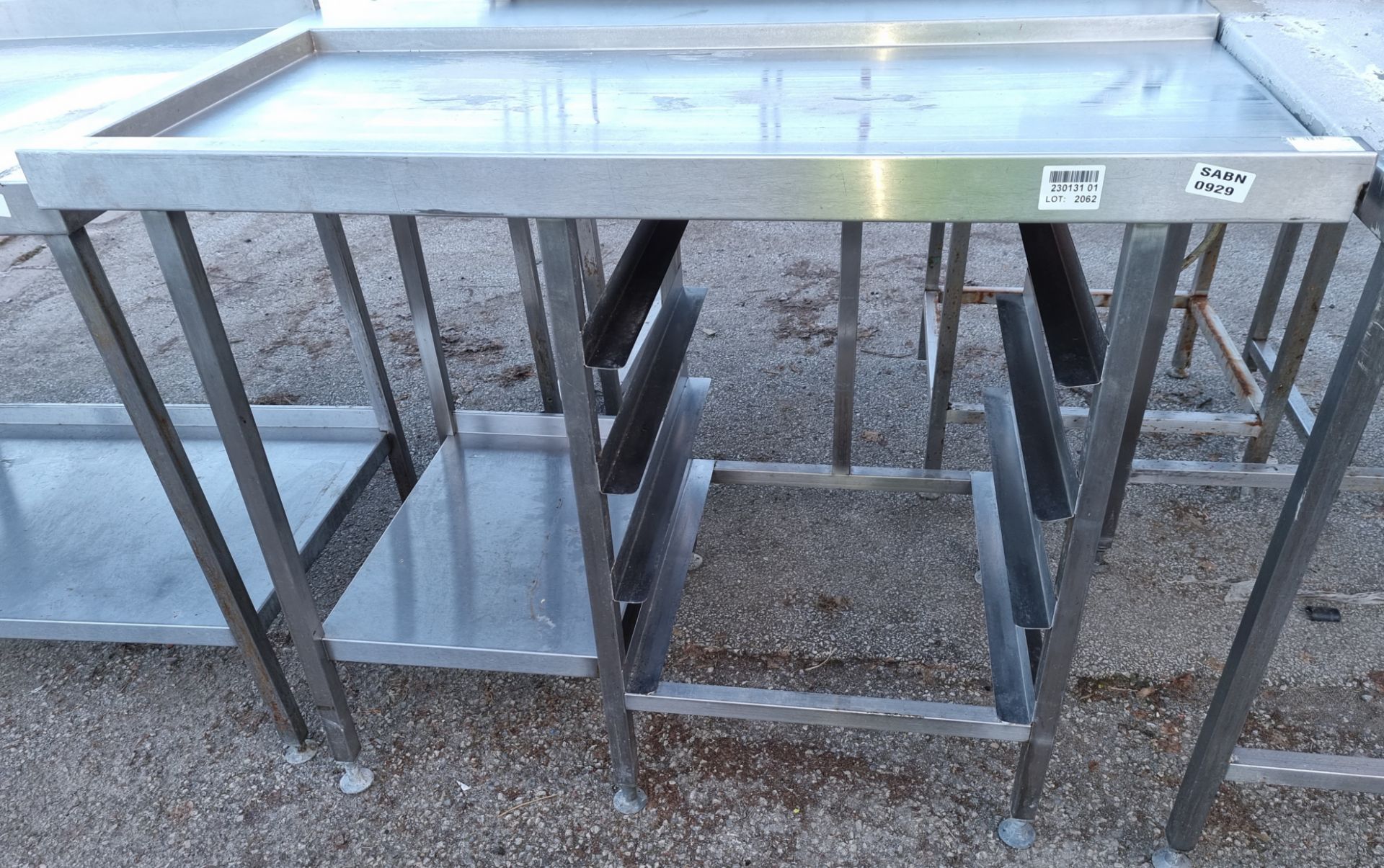 Stainless steel pass through draining board with bottom shelf and tray rack - dimensions: 125x75x95 - Bild 2 aus 2