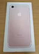 Apple iPhone 7 (boxed) – Rose Gold – 32GB – MN9132B/A – Serial number DX3WC2E2HG7J – Screen cracked