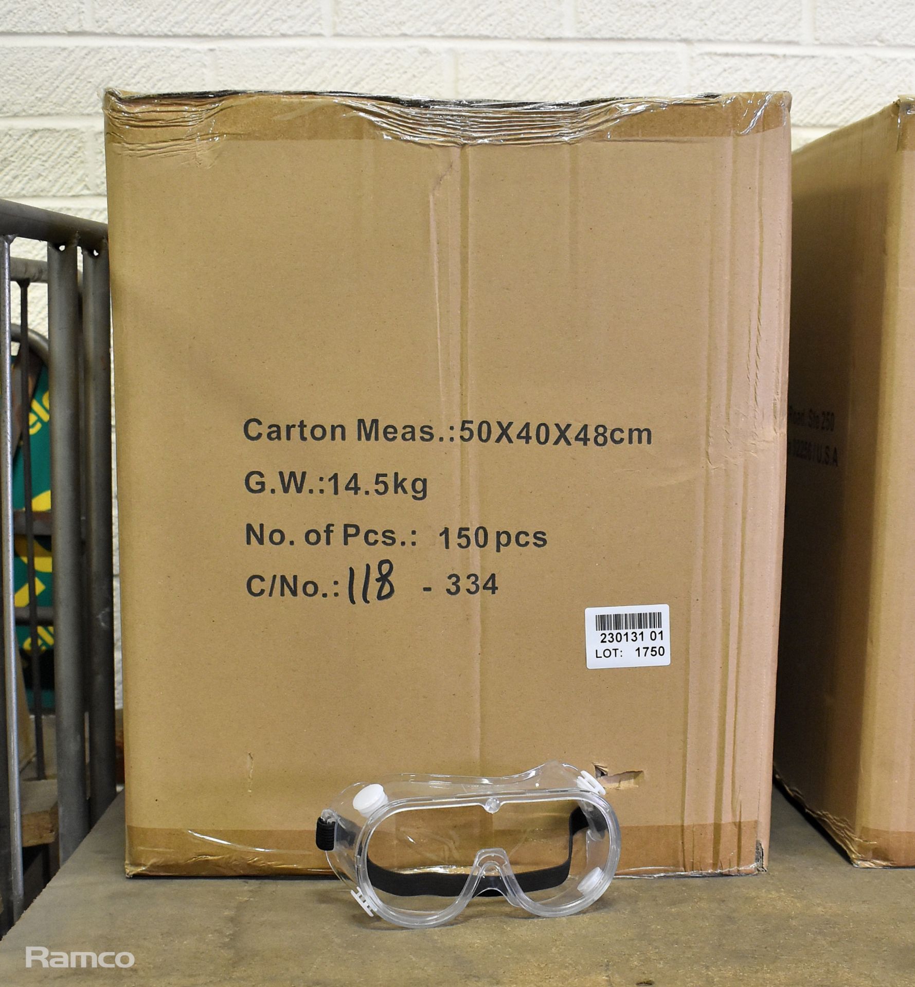 Box of safety goggles (150 pairs)