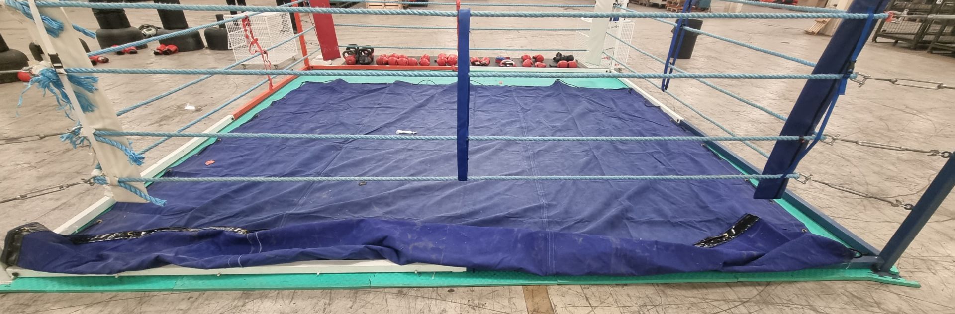 Boxing ring assembly and training kit including - 480x480x210cm frame (nuts and bolts not included) - Bild 7 aus 14