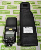 Nikon Speedlight SB-900 flash unit with case