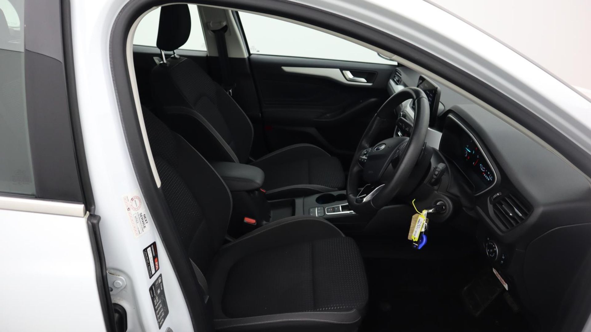 Ford Focus 1.5 EcoBlue ZETEC Estate car - 2019 - automatic - diesel - low mileage - Image 10 of 38