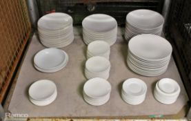 Plates and saucers of multiple makes and sizes - Wedgewood, Steelite, Narumi, Alchemy