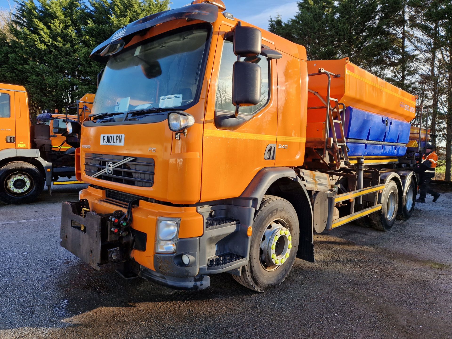 2010 (reg FJ10 LPN) Volvo FE 340 with Schmidt Stratos pre-wet gritter mount.