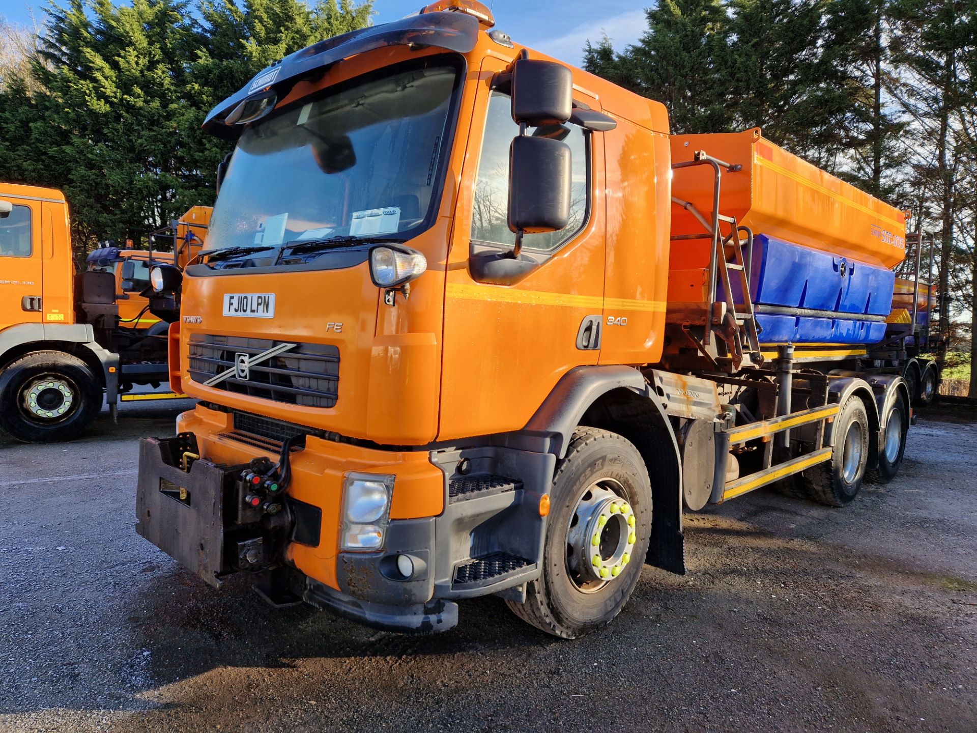 2010 (reg FJ10 LPN) Volvo FE 340 with Schmidt Stratos pre-wet gritter mount. - Image 2 of 19