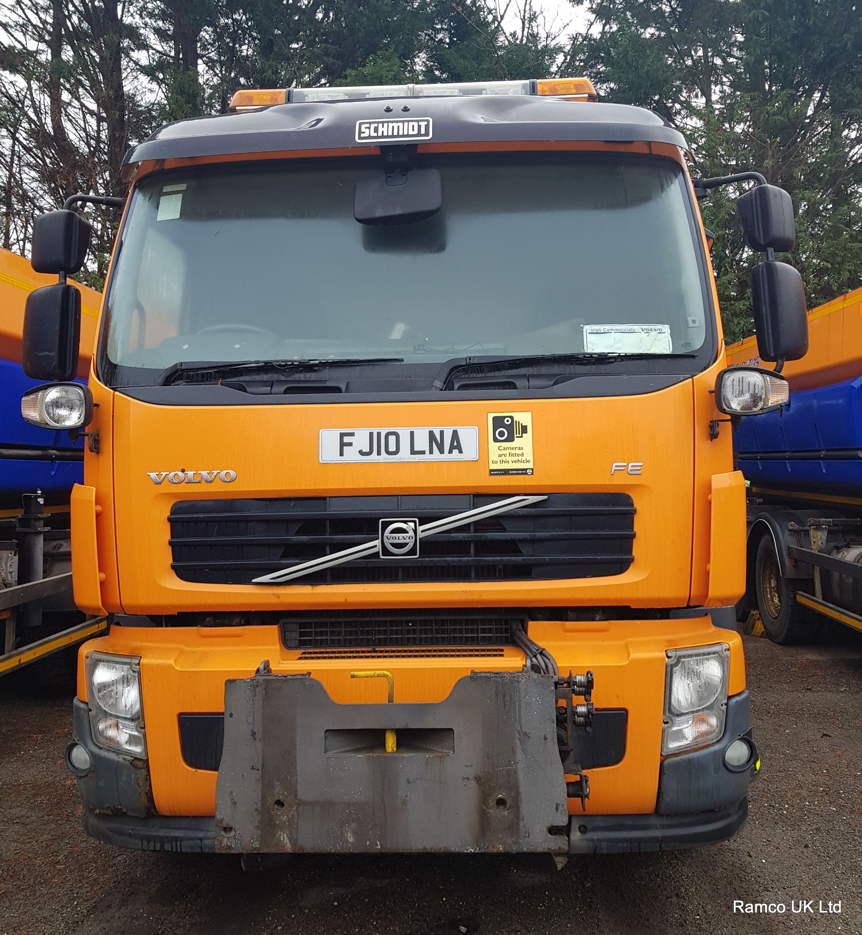 FJ10 LNA2010 (reg FJ10 LNA) Volvo FE 340 with Schmidt Stratos pre-wet gritter mount. - Image 2 of 17