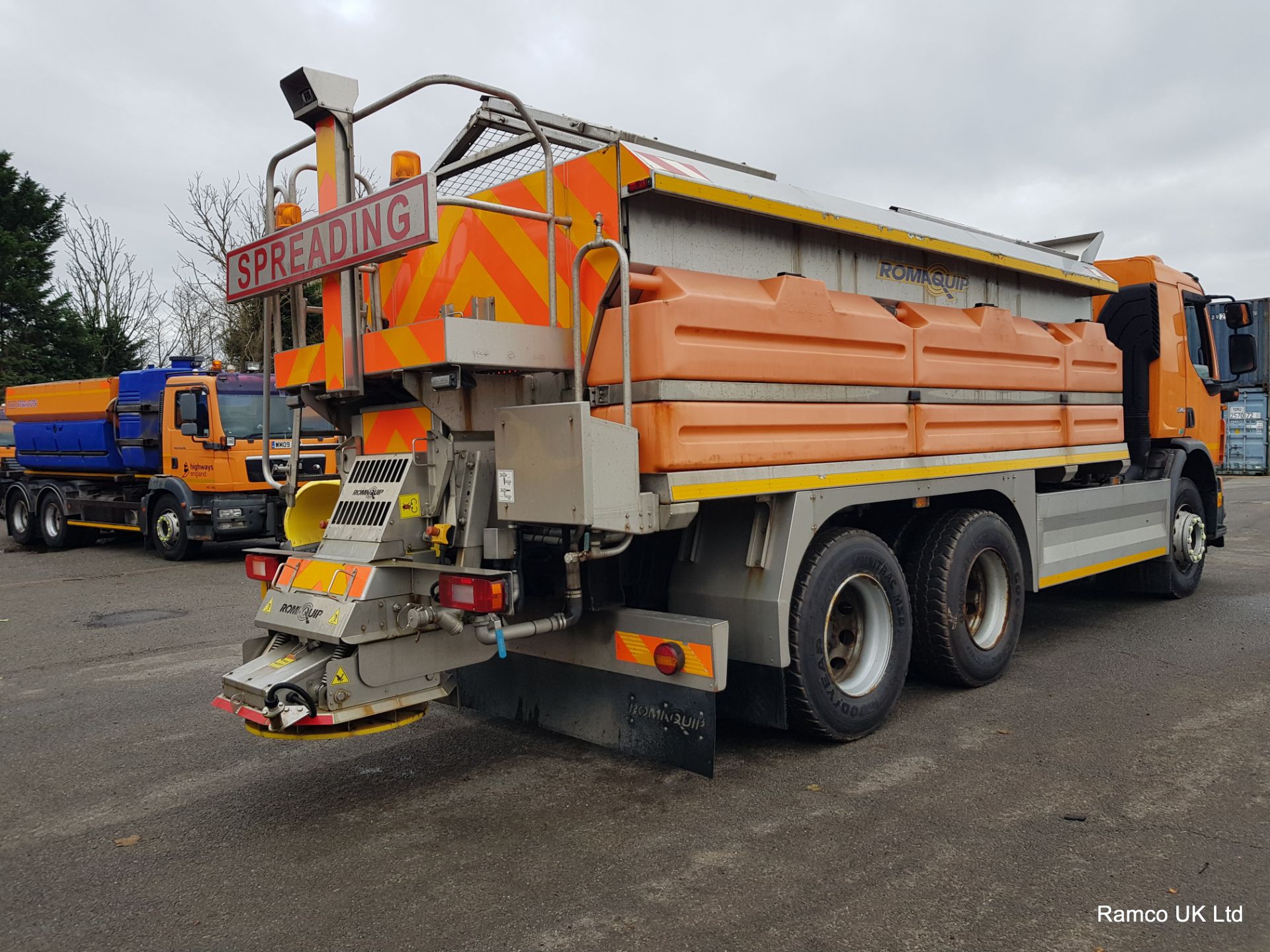 2010 (reg KM10 THG) Volvo FE 340 with Romaquip pre-wet gritter mount. - Image 6 of 17