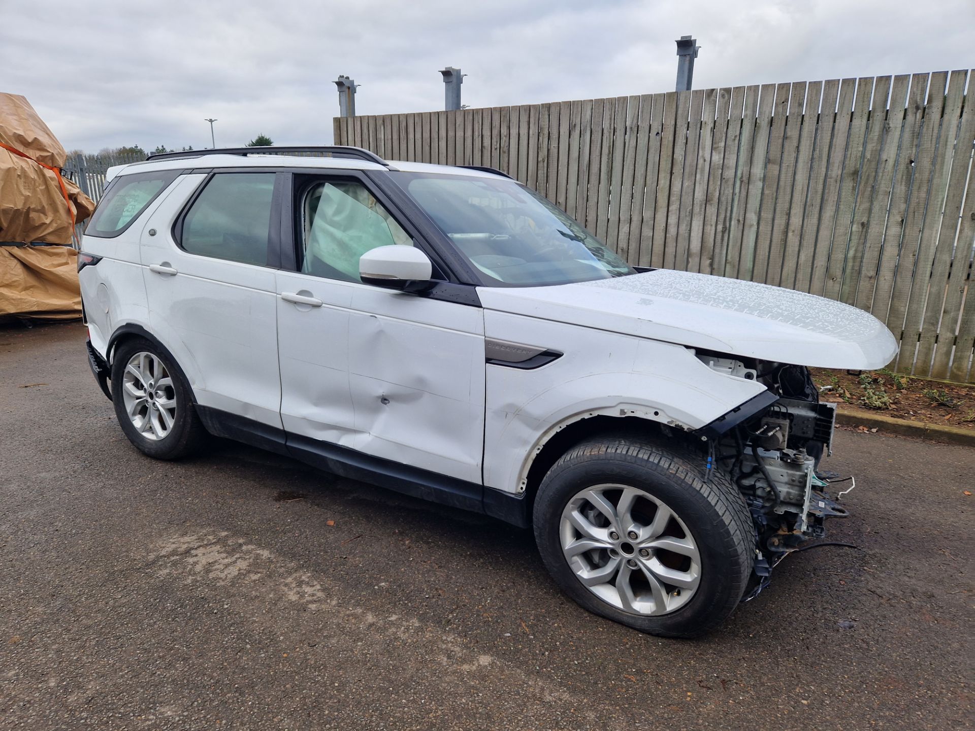 BA68 OZO - 2018 Land Rover Discovery 5 SDV6 3.0 DSE - Image 2 of 17