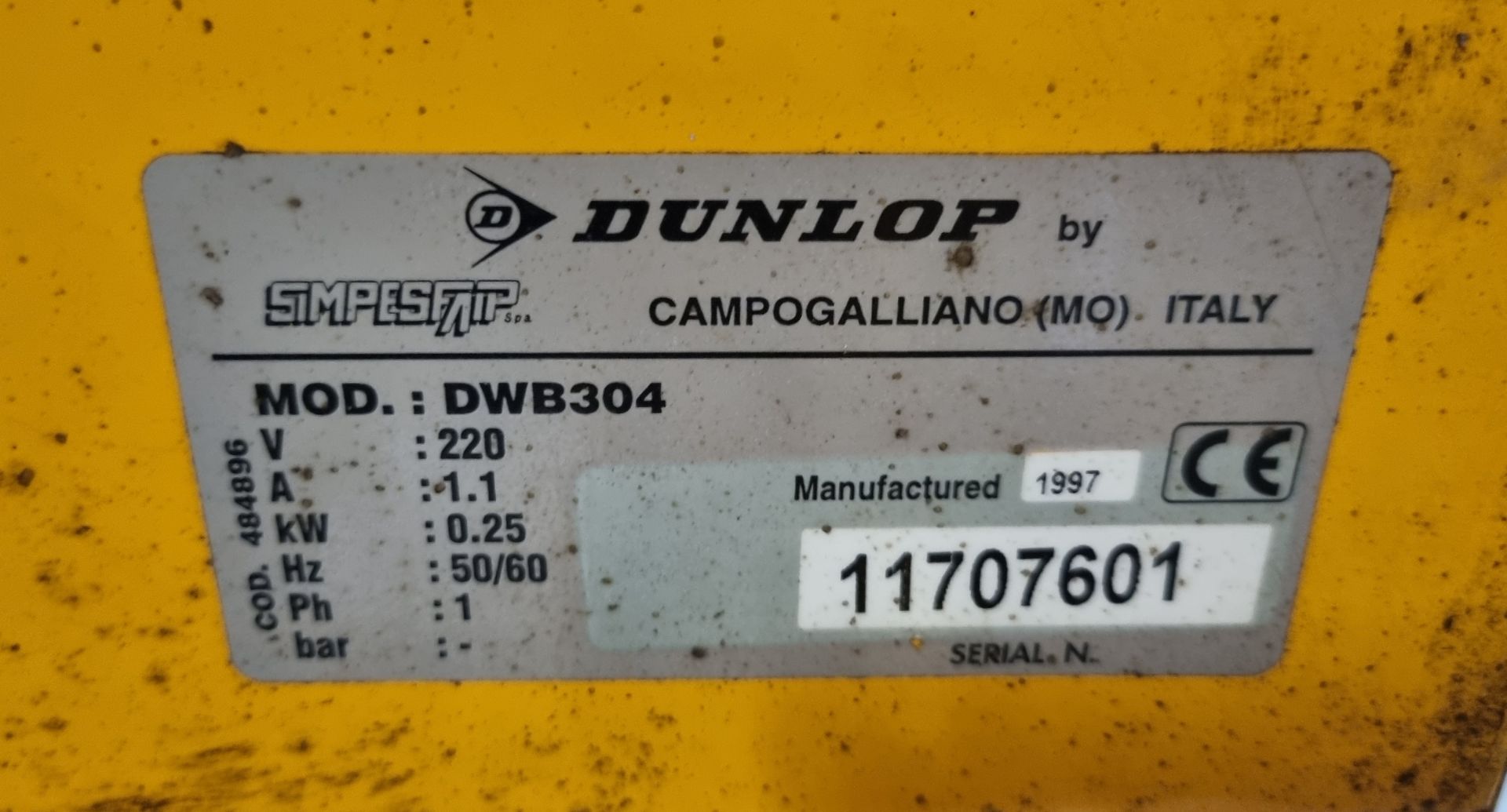 Dunlop DWB/304 wheel balancing machine - Image 4 of 4