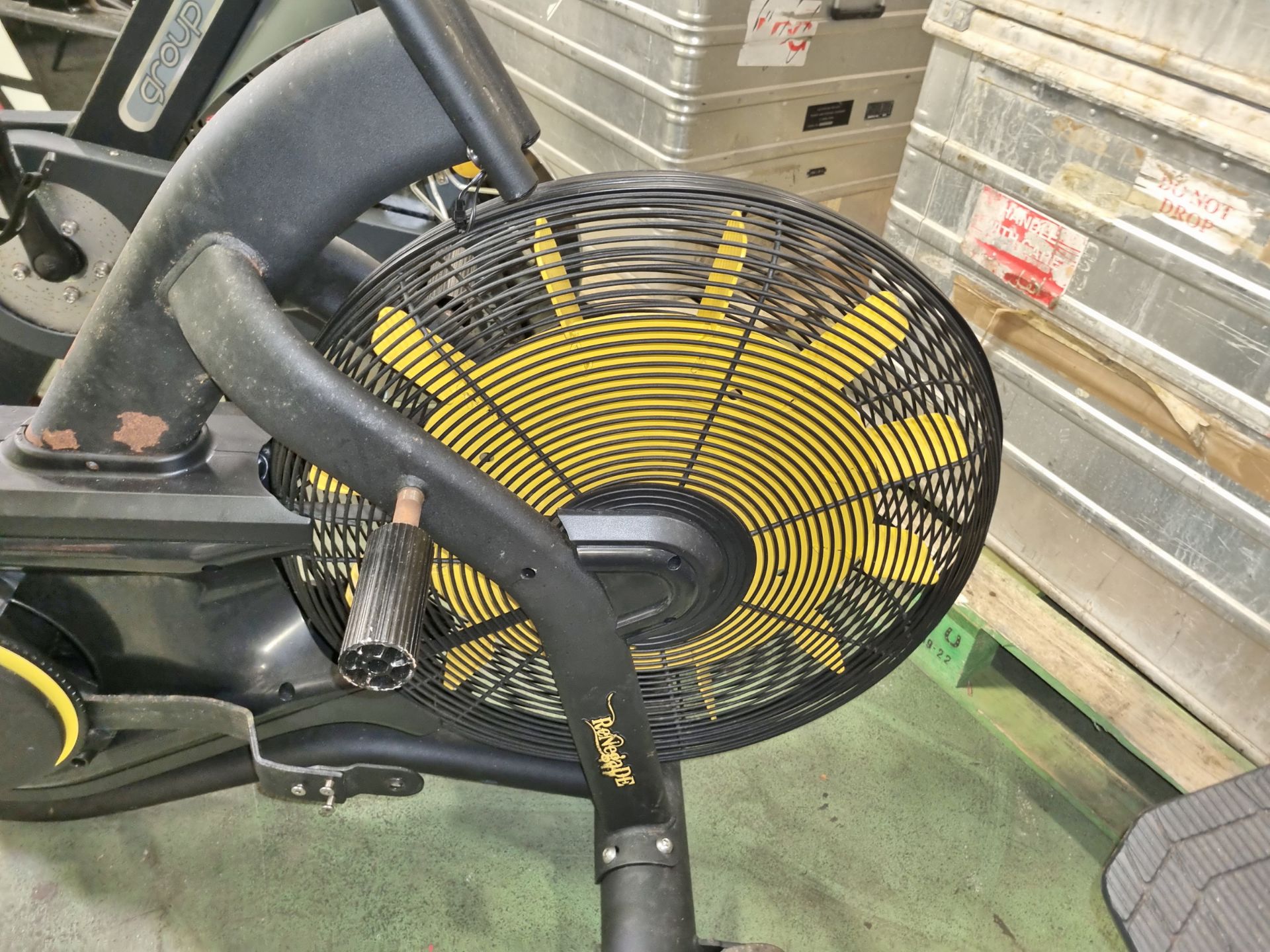 Renegade C2 gym exercise air fan bike - 135L x 80W x 130H cm - Image 3 of 4