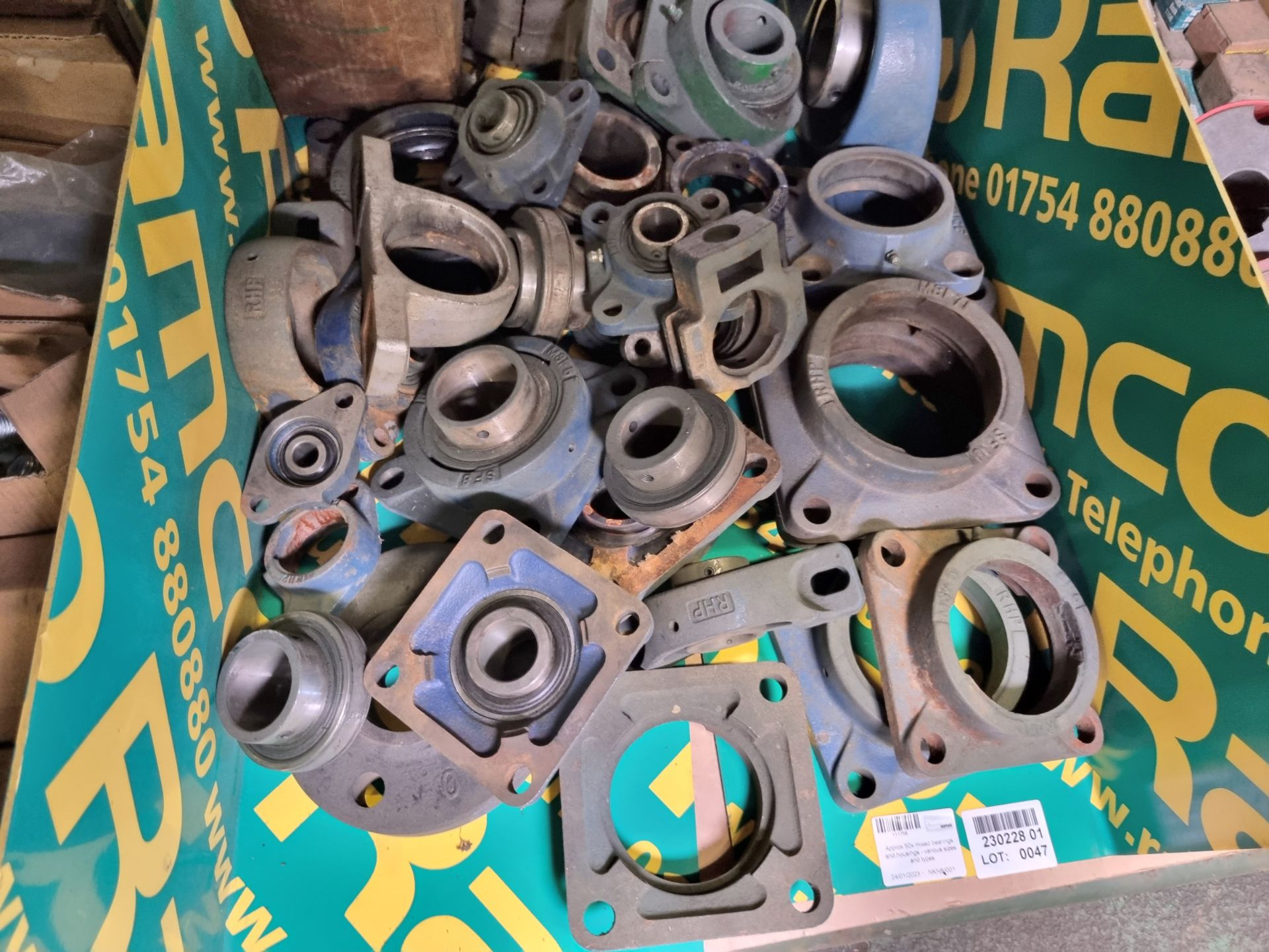 Approx 50x mixed bearings and housings - various sizes and types - Image 3 of 4