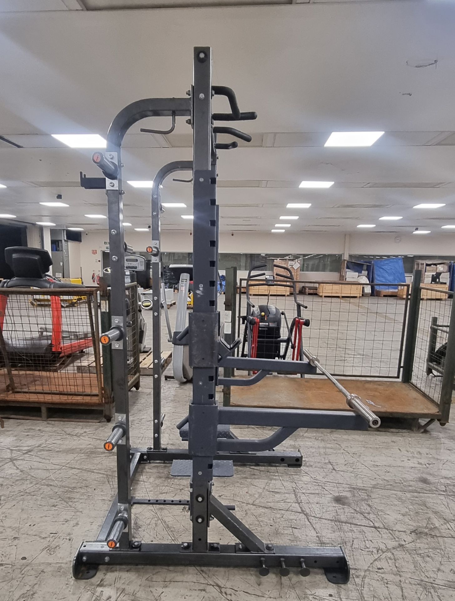 Spark multi-gym squat rack with power lift bar - 150 L x 170 W x 245 H cm - Image 2 of 7