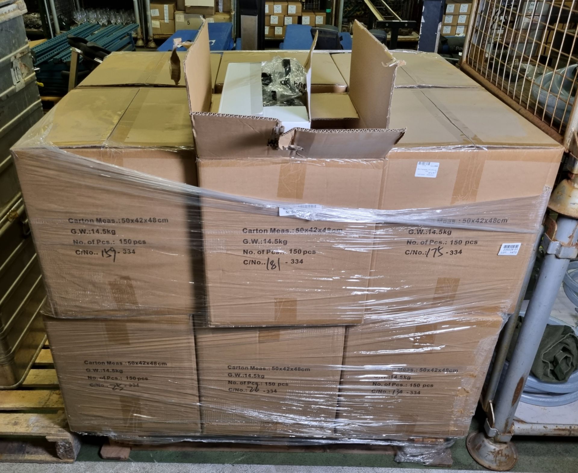 12x boxes of protective goggles (150 pairs per box)