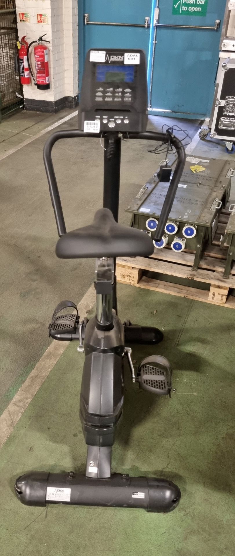 DKN AM3i Upright bike - L95 x W60 x H130 - Image 2 of 5