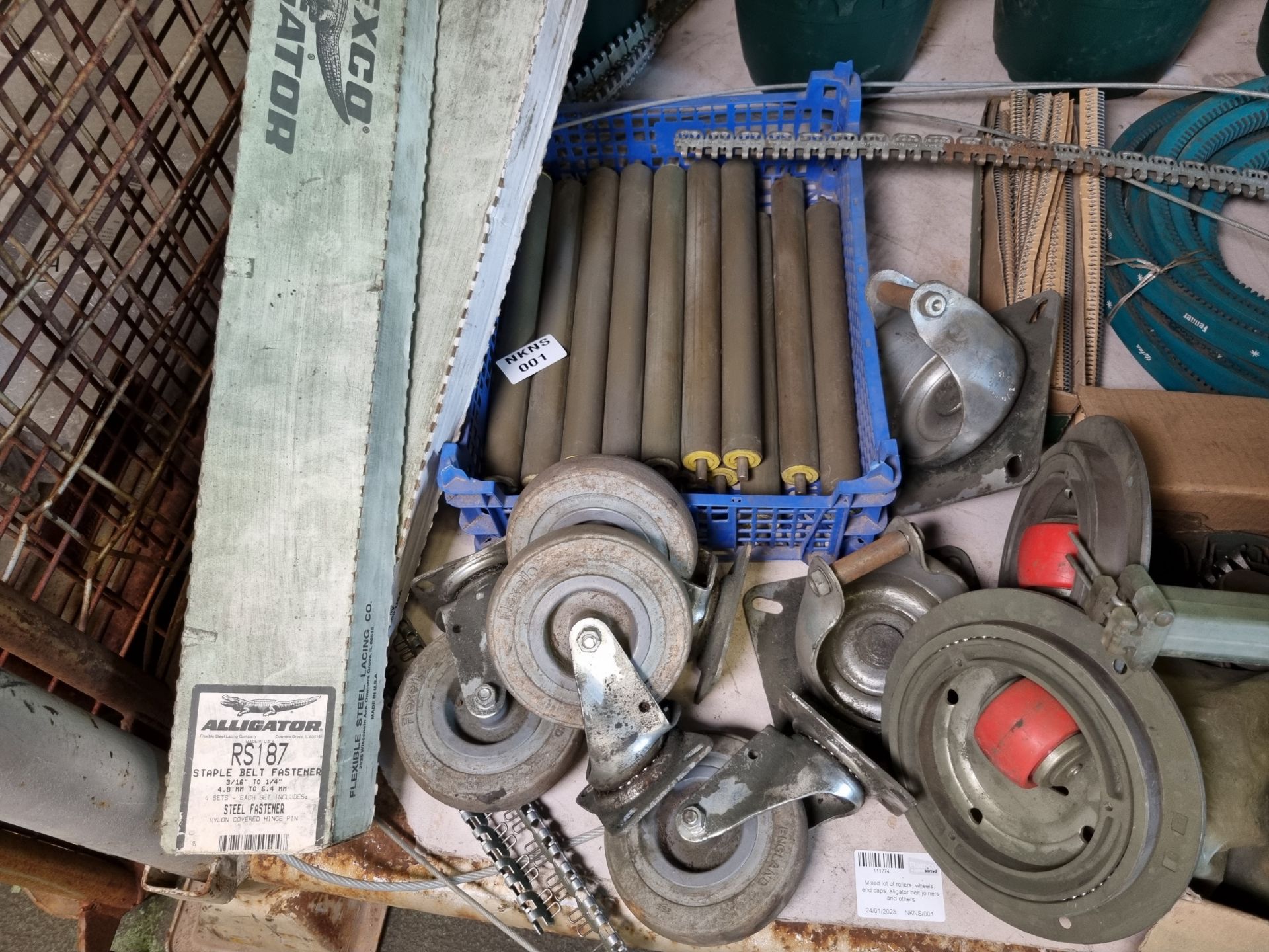 Mixed lot of rollers, wheels, end caps, alligator belt joiners - Image 6 of 8