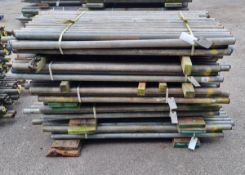 250x Scaffold poles approximately 5 Foot in length