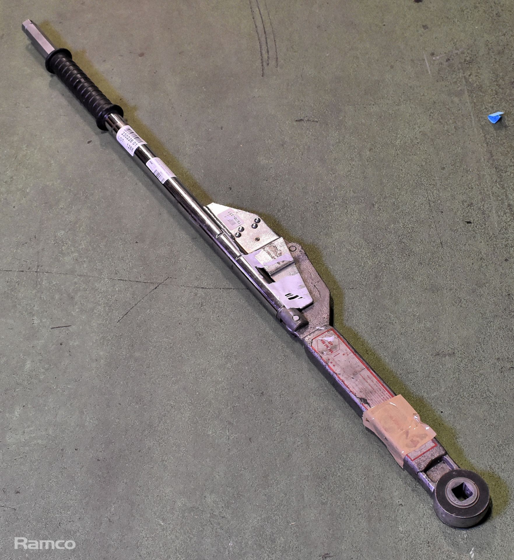 Norbar Industrial 4R torque wrench 150-700 Nm 100-500 lbf.ft 3/4 square drive - missing drive