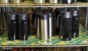 5x Elia JFS-1500B 1.5L black cylinder vacuum jugs, 4x Elia JFS-1000B 1.0L black cylinder vacuum jugs