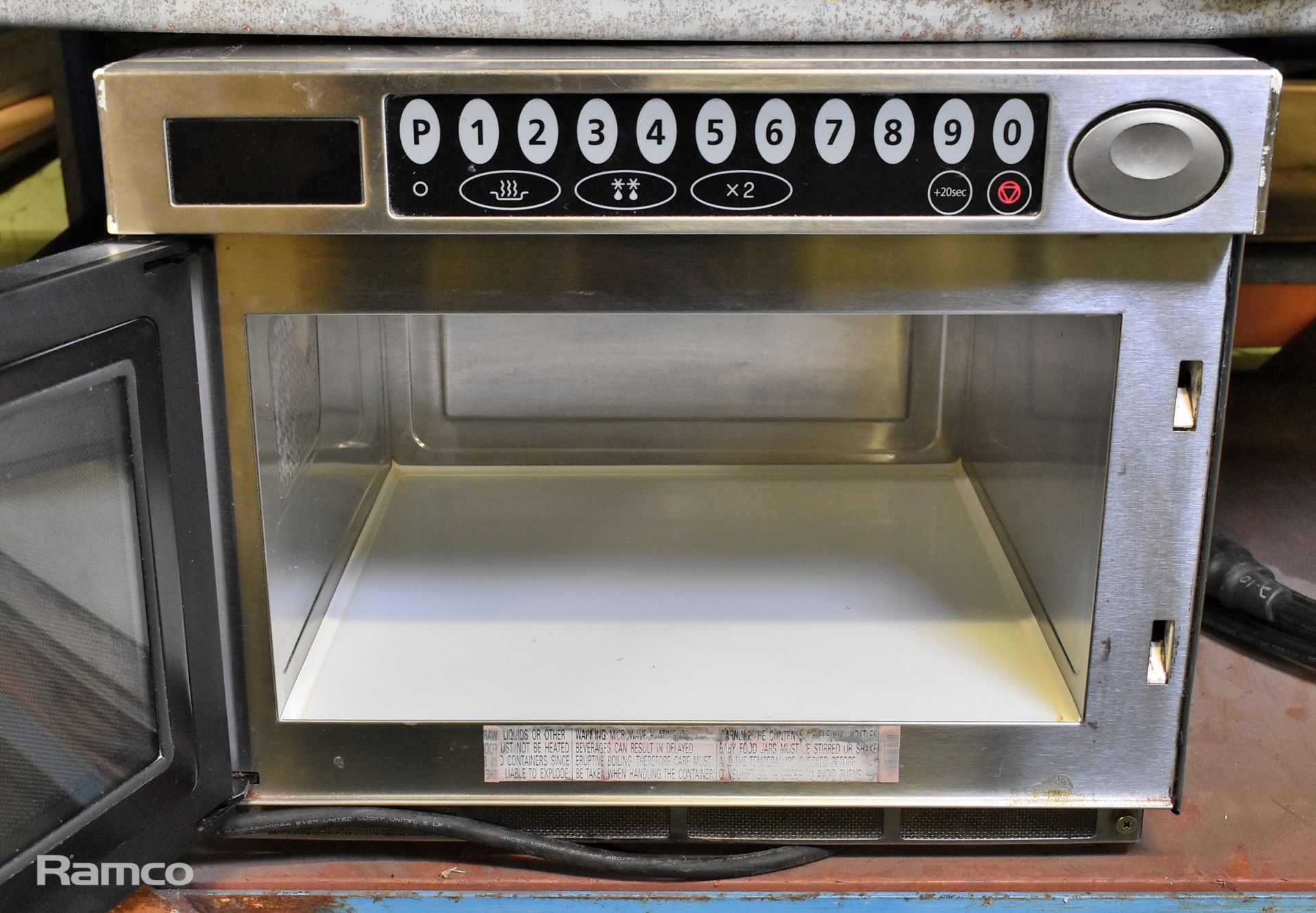 Samsung CM1929 1850W commercial microwave oven - Image 2 of 3