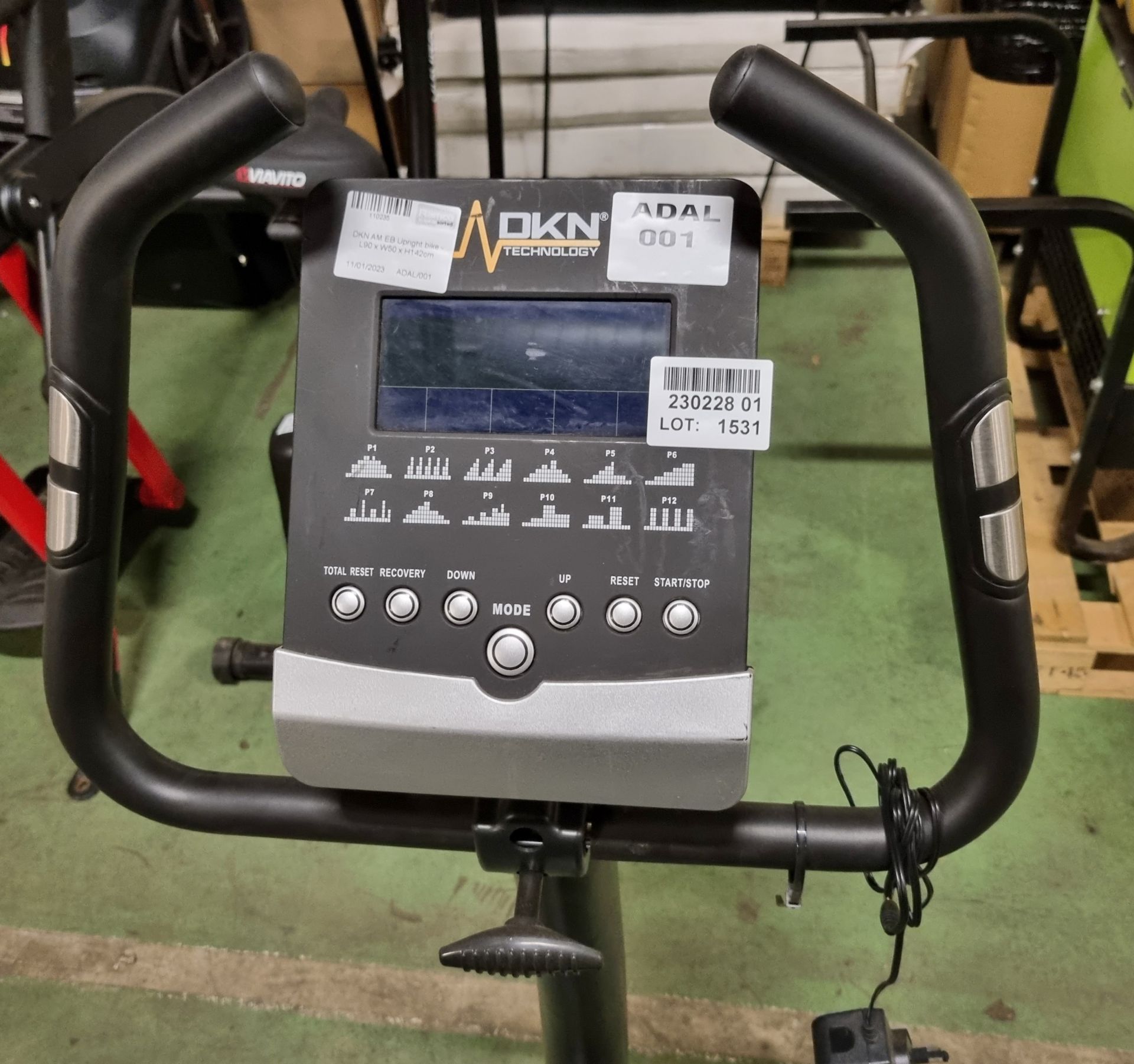 DKN AM EB Upright bike - L90 x W50 x H142cm - Image 3 of 4