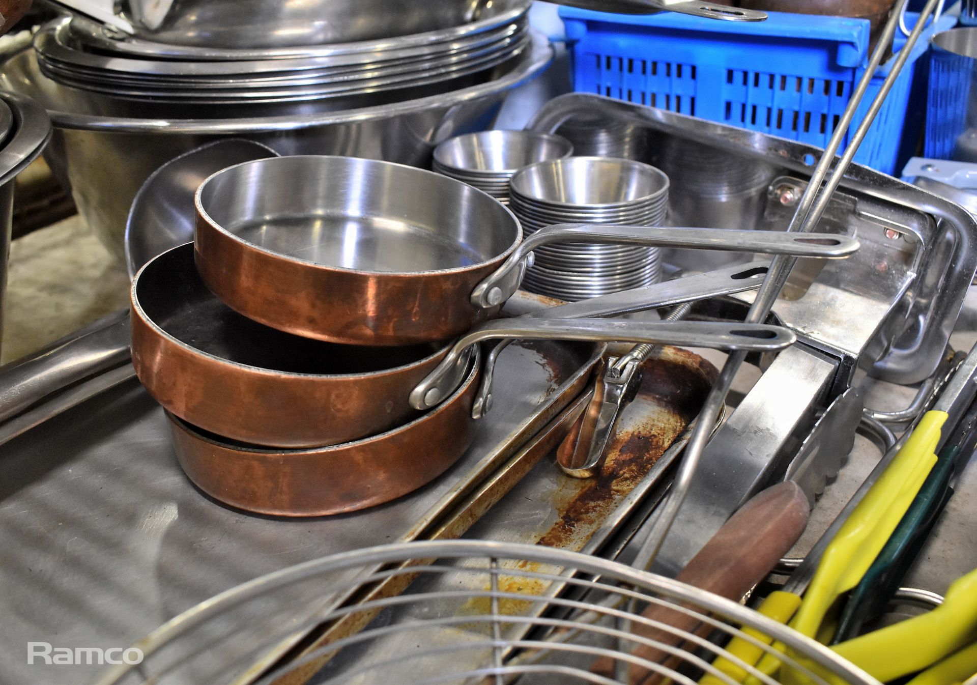 Catering equipment - pans, oven cooking trays, colanders, cutlery and utensils - Image 6 of 6