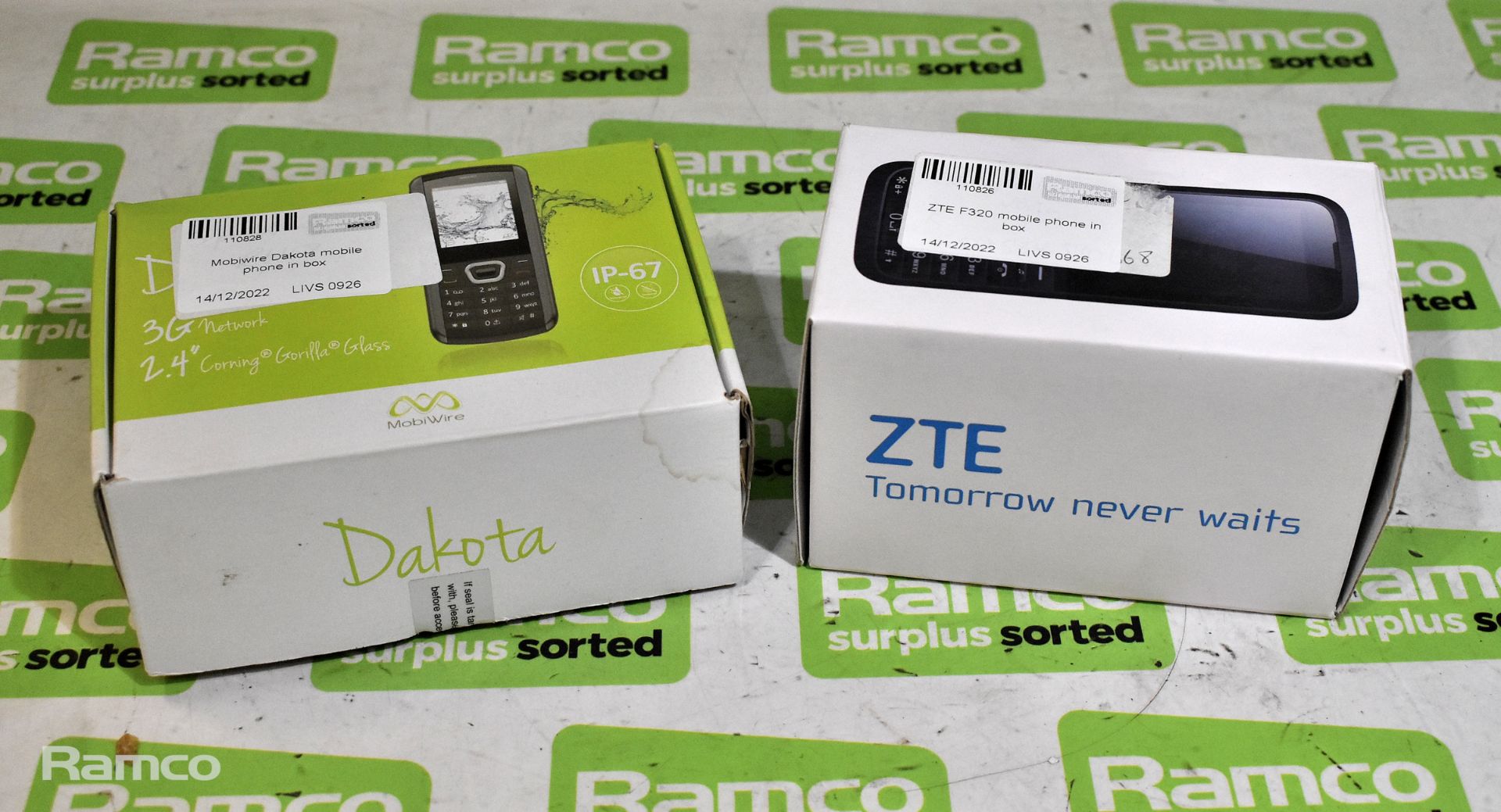 ZTE F320 mobile phone in box, Mobiwire Dakota mobile phone in box - Bild 4 aus 6