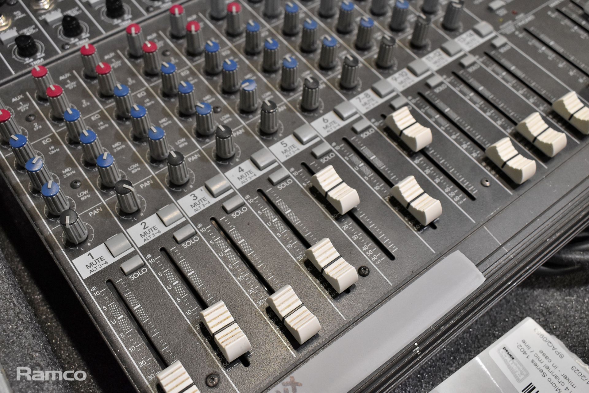 Mackie Micro Series 1402-VLZ 14 channel mic / line mixer - in case - Image 3 of 6