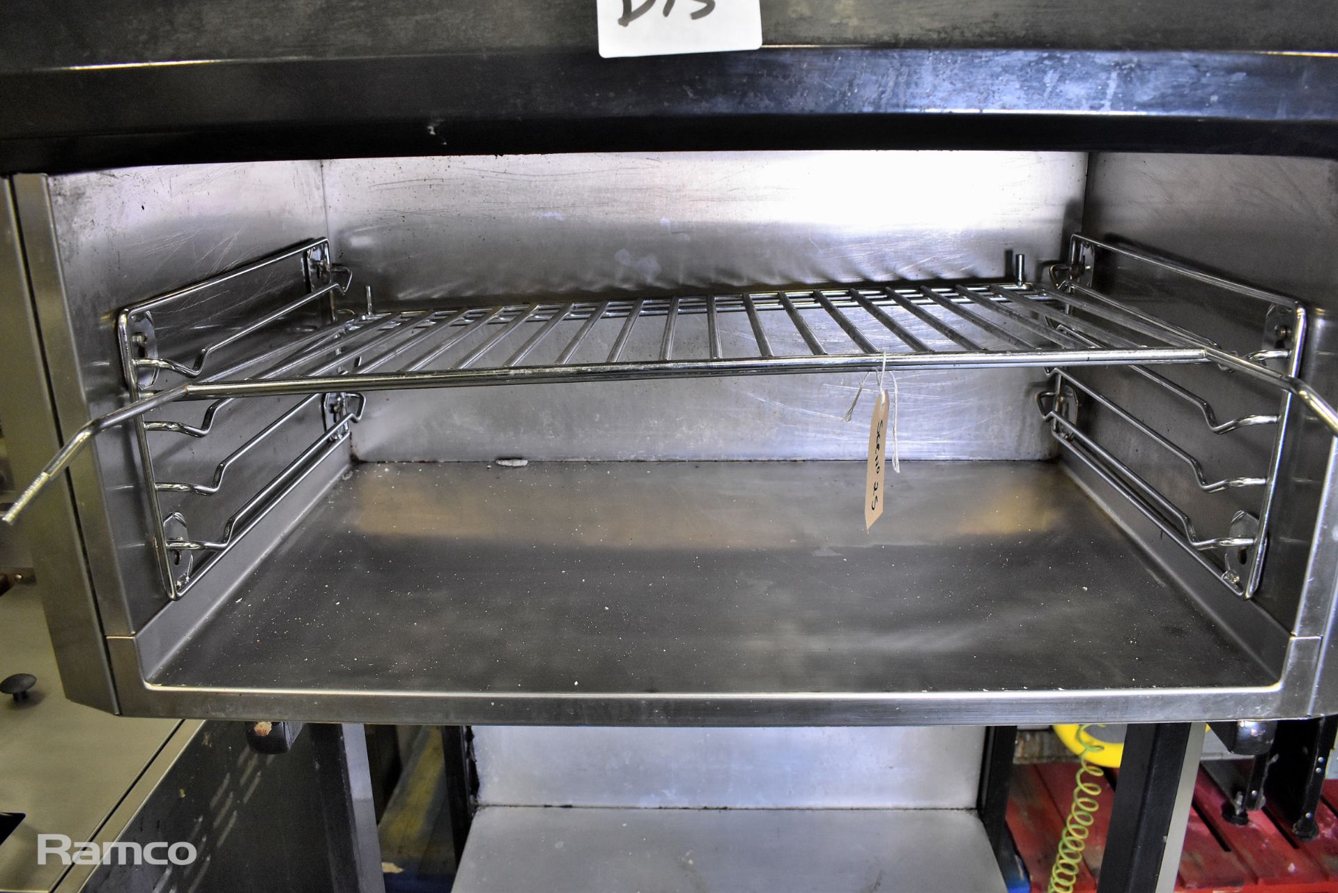 Lincat Opus 800 OG8302/N natural gas, countertop salamander grill on a stand - Image 3 of 5